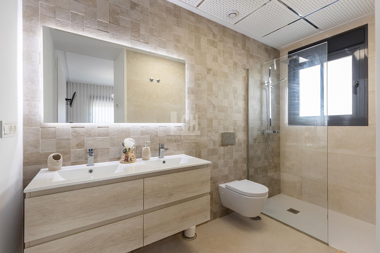 For sale of villa in Orihuela