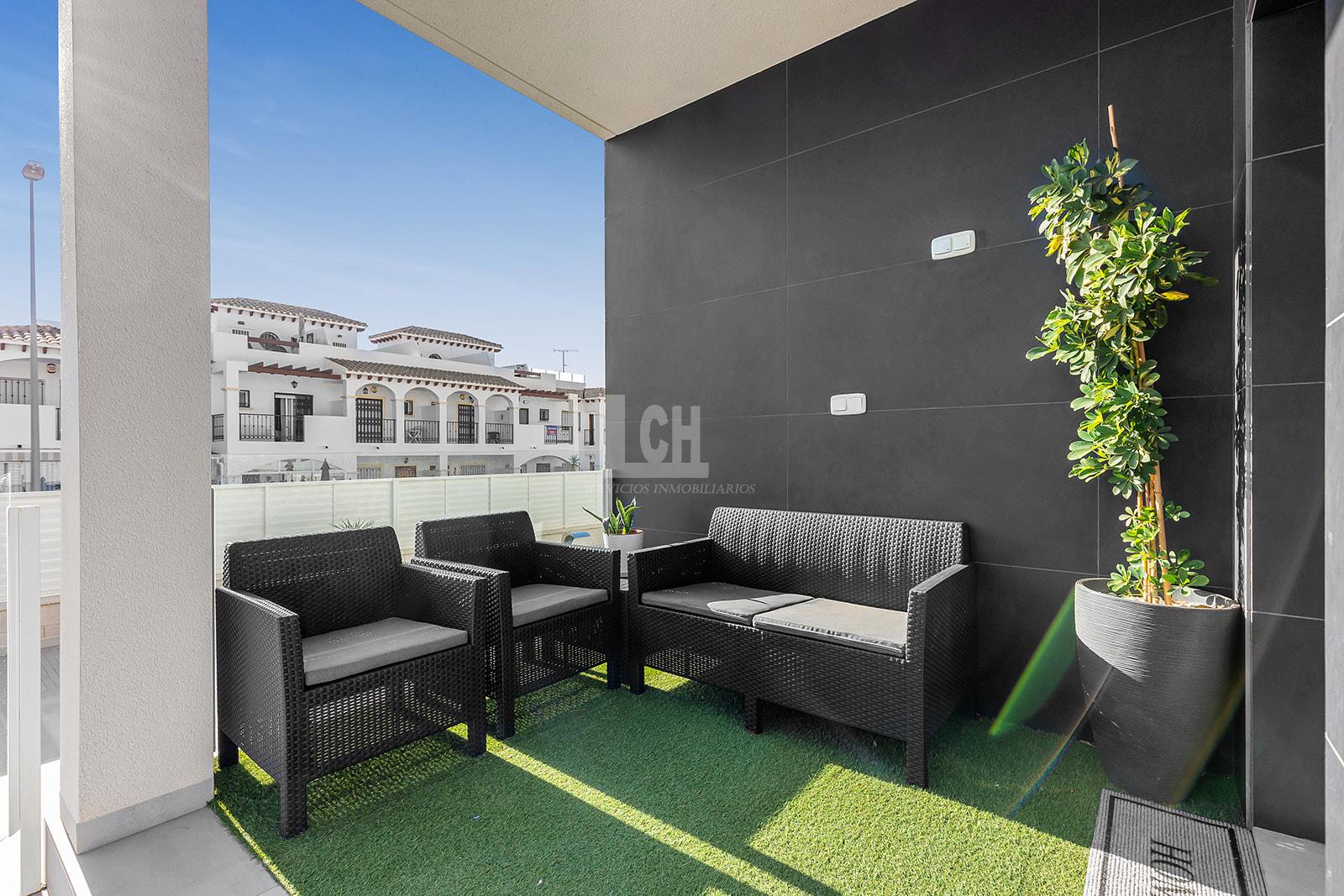 For sale of villa in Orihuela