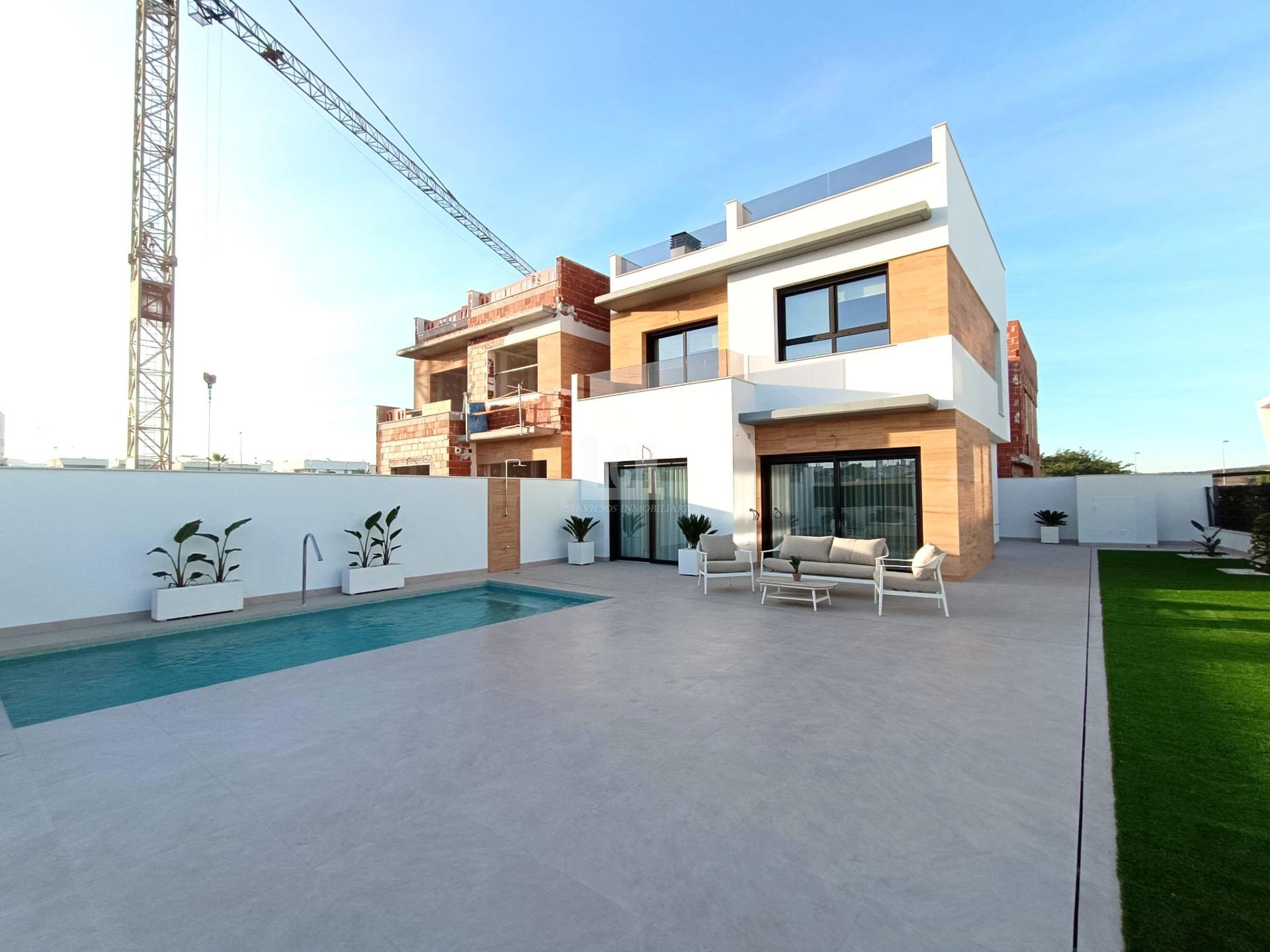 For sale of villa in Benijófar