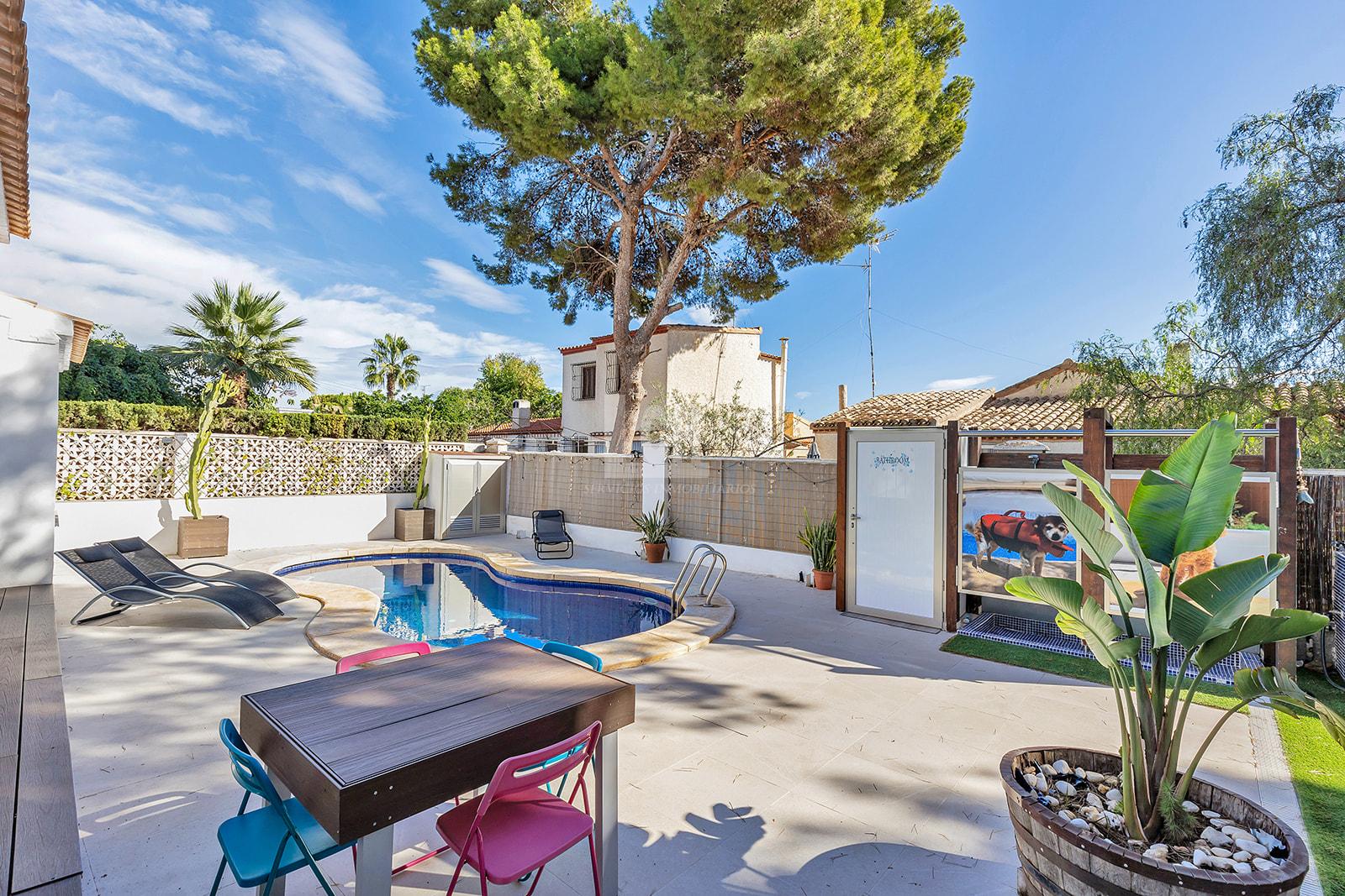 Zu verkaufen von villa in
 Orihuela