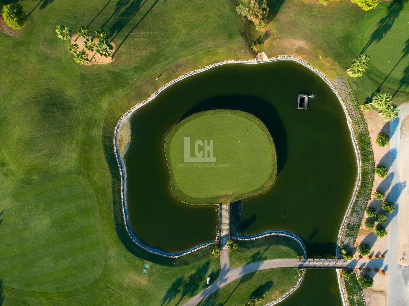 For sale of villa in Pilar de la horadada