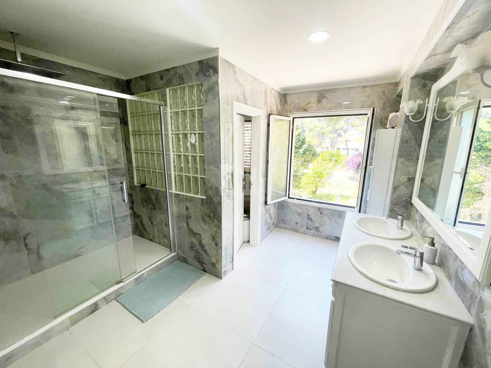 Baño suite