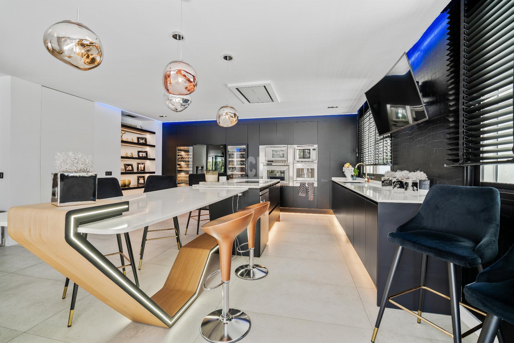 Venta de villa en Alameda