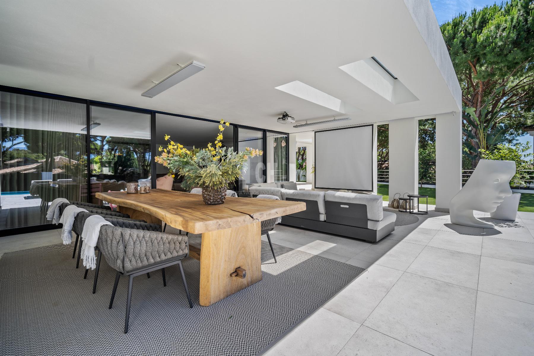 Venta de villa en Alameda