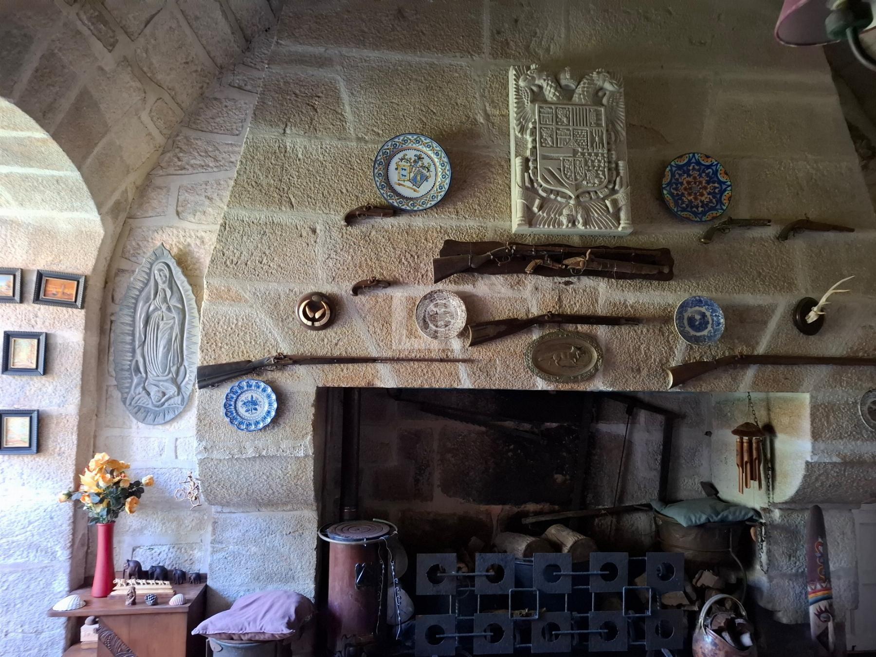 Venta de castillo en Corcubión