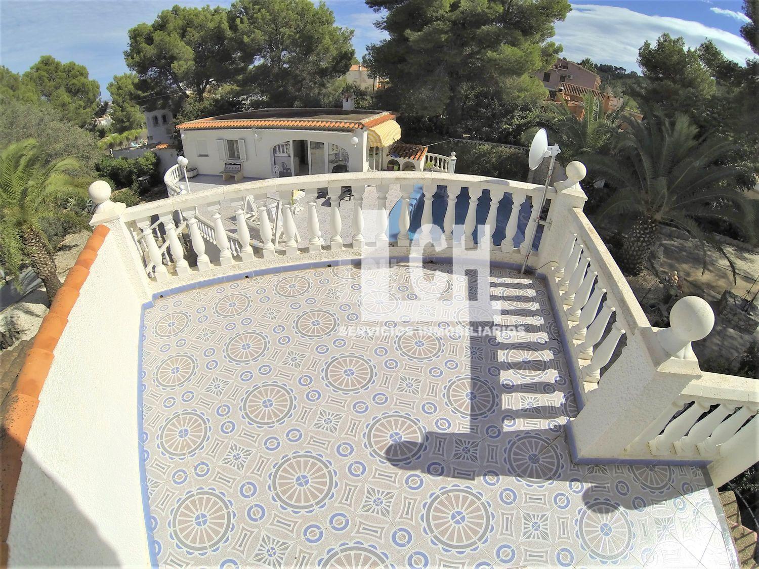 For sale of chalet in Denia