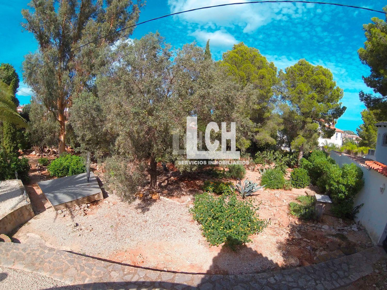 For sale of chalet in Denia