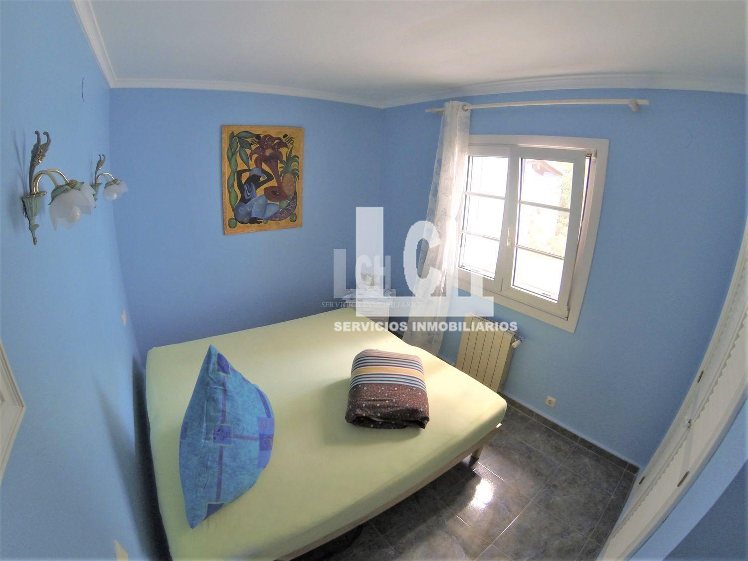 For sale of chalet in Denia