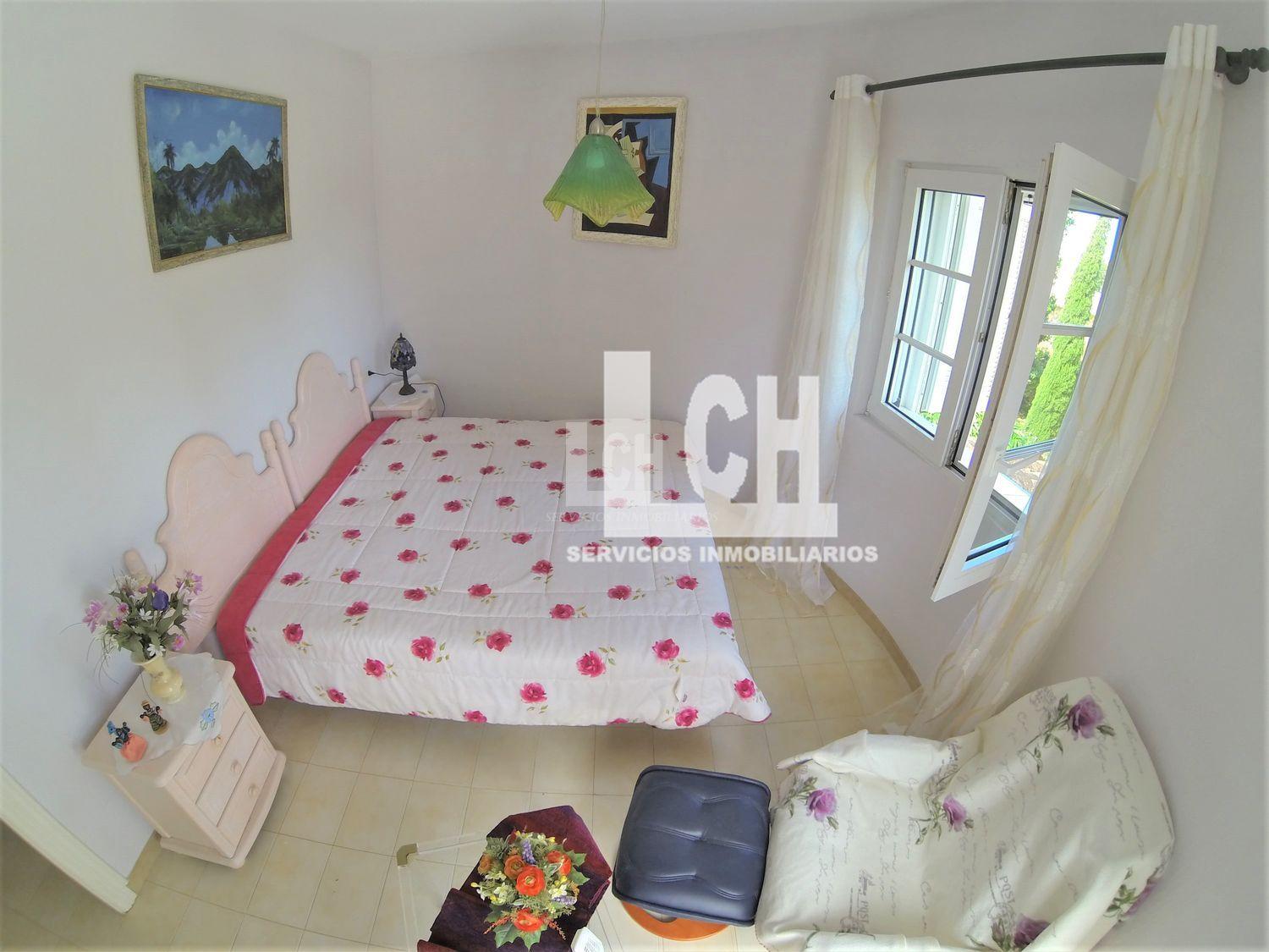 For sale of chalet in Denia