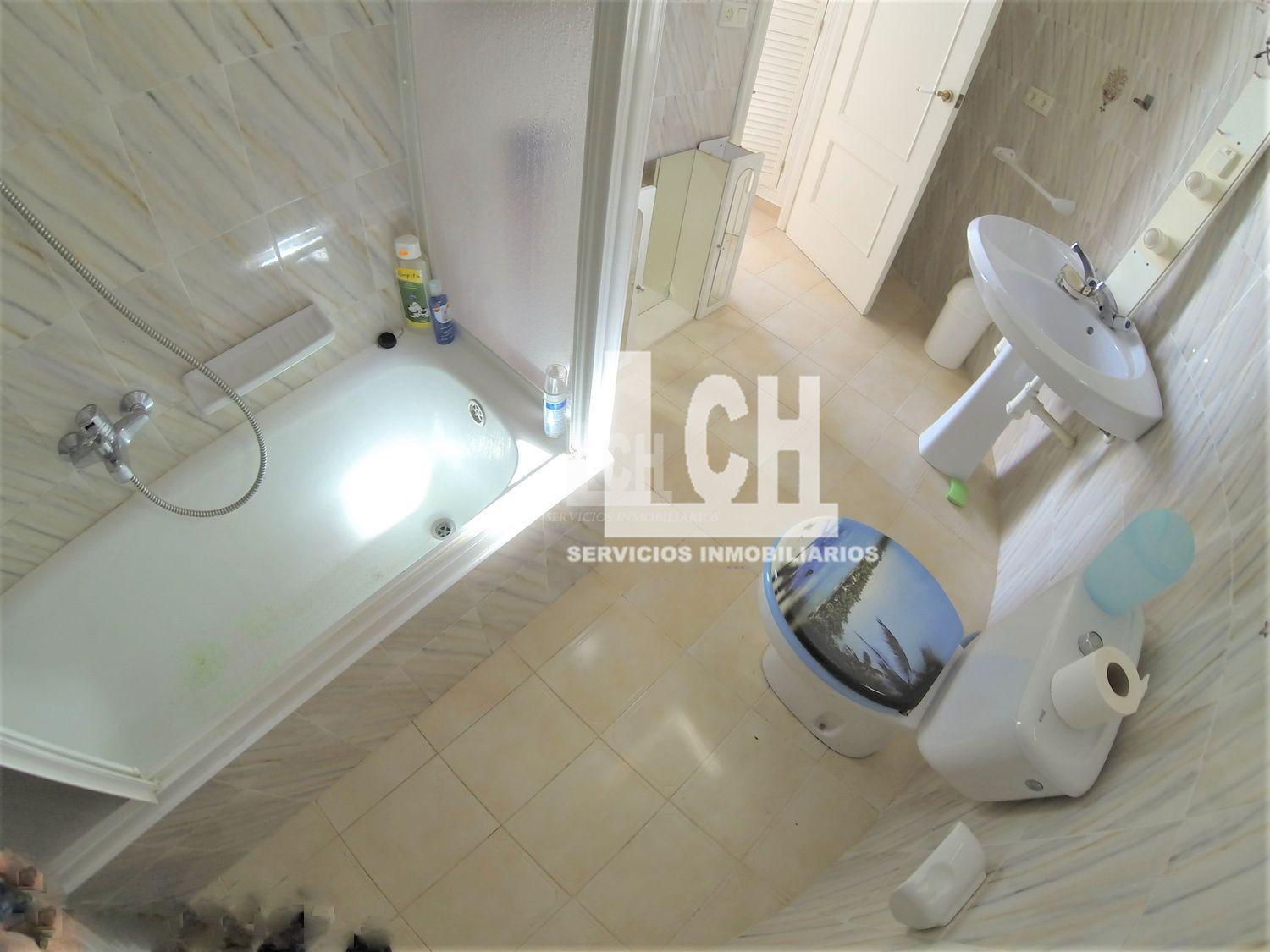 For sale of chalet in Denia