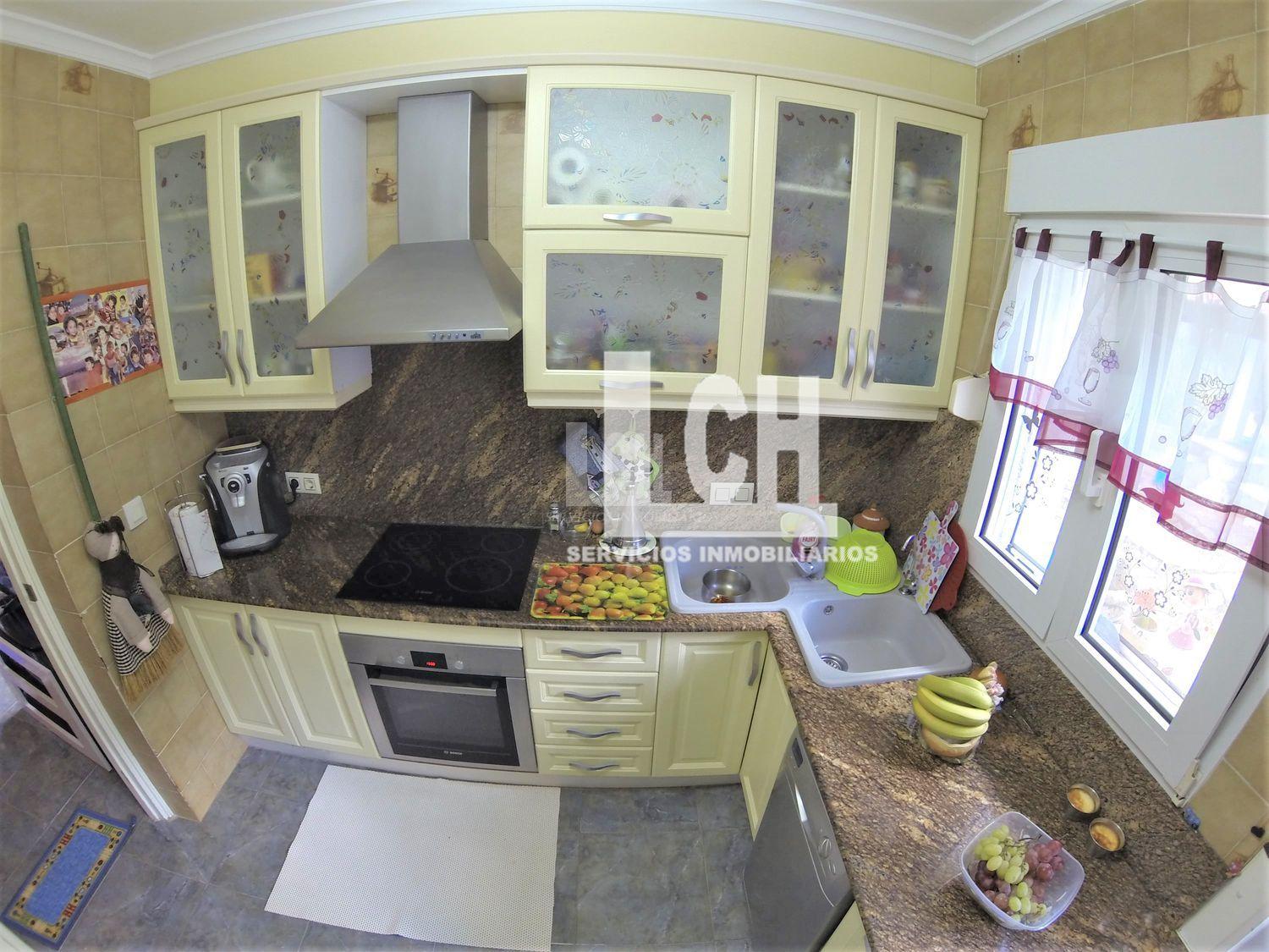 For sale of chalet in Denia