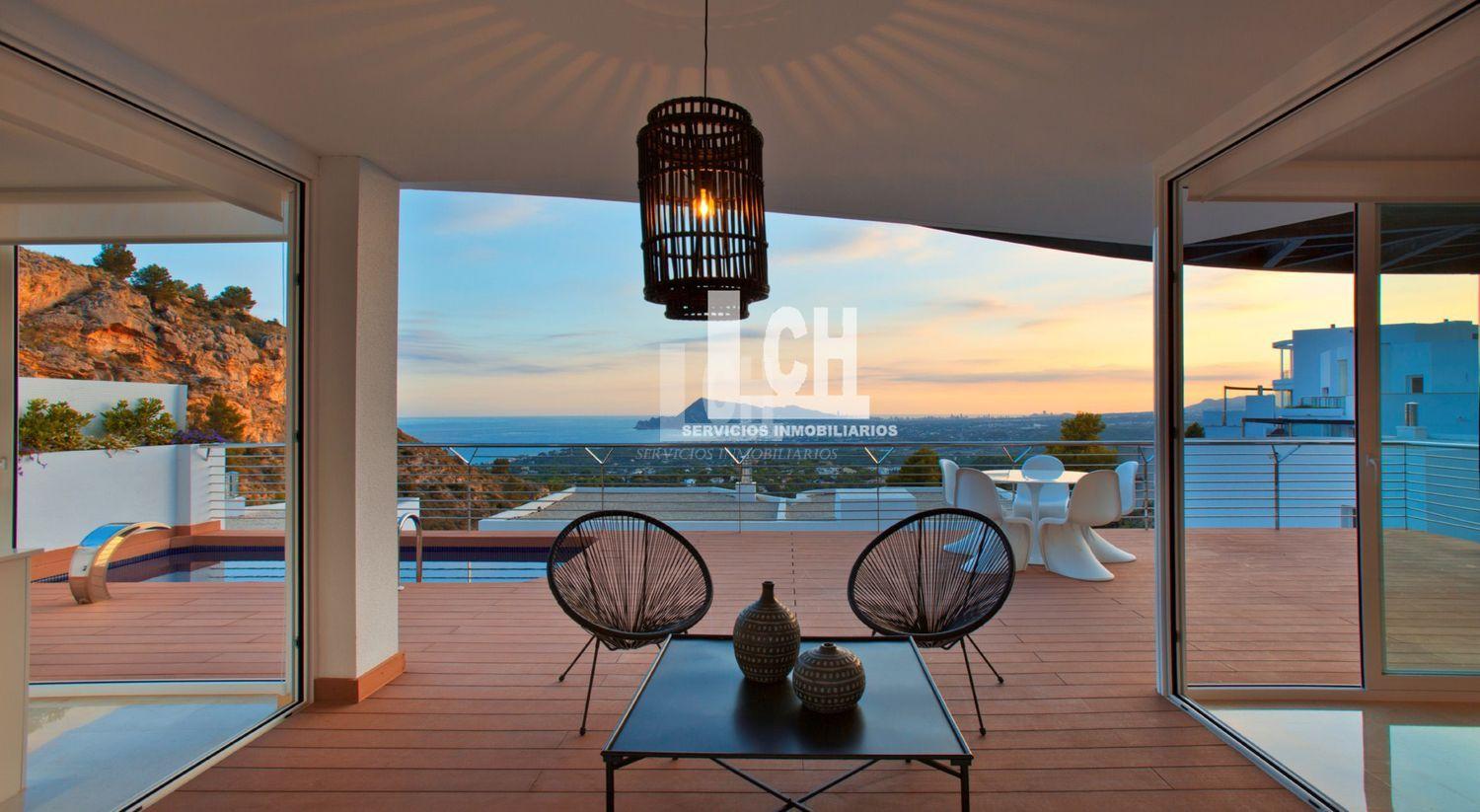 For sale of chalet in Altea