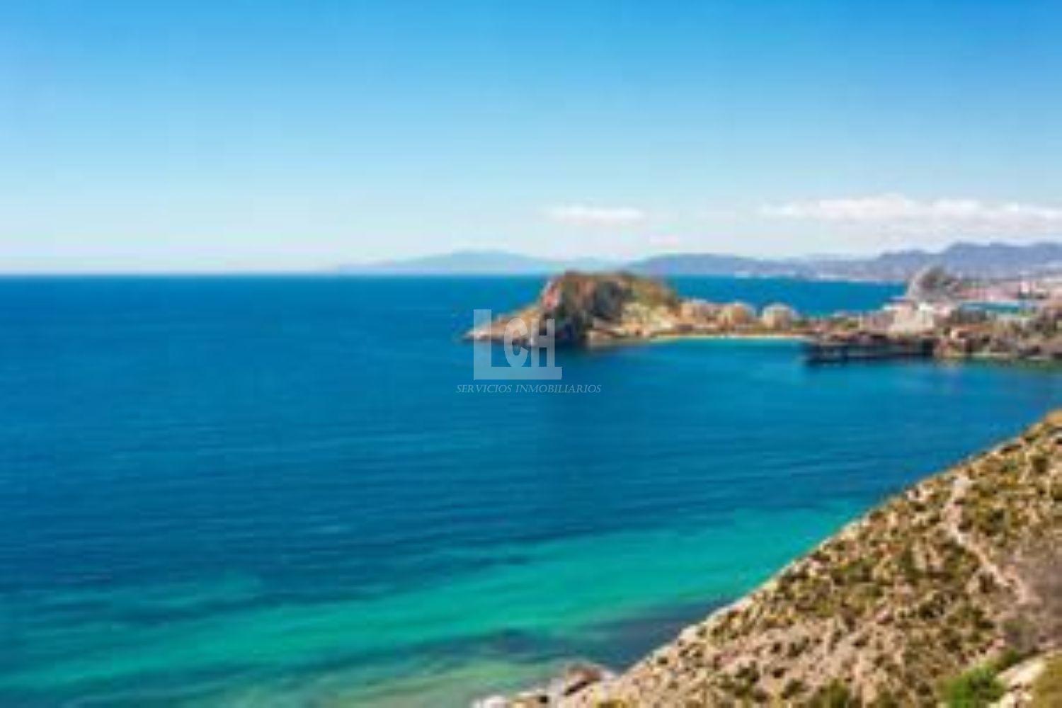 For sale of flat in Águilas