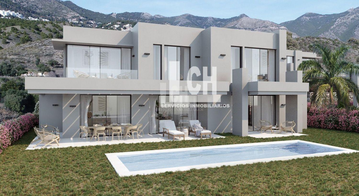 For sale of chalet in Mijas
