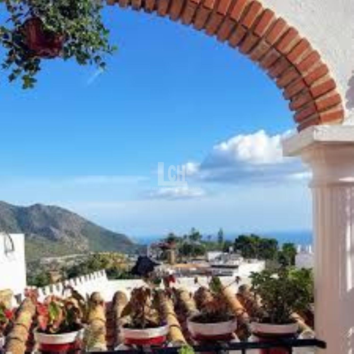 For sale of chalet in Mijas