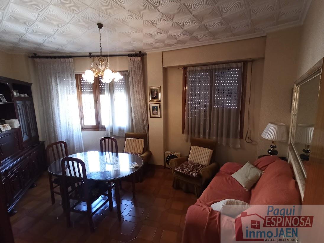 For sale of flat in Torredonjimeno