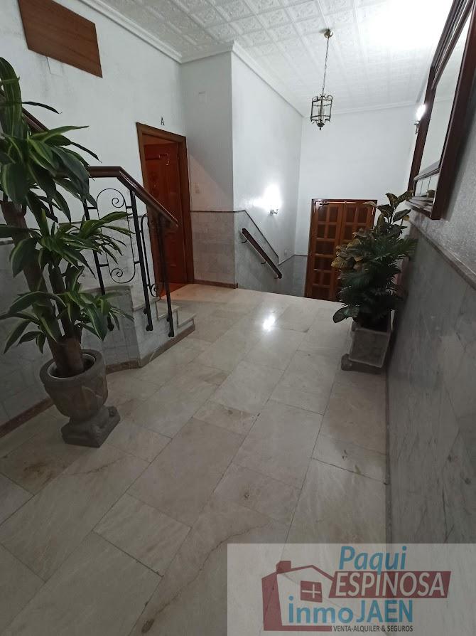 For sale of flat in Torredonjimeno