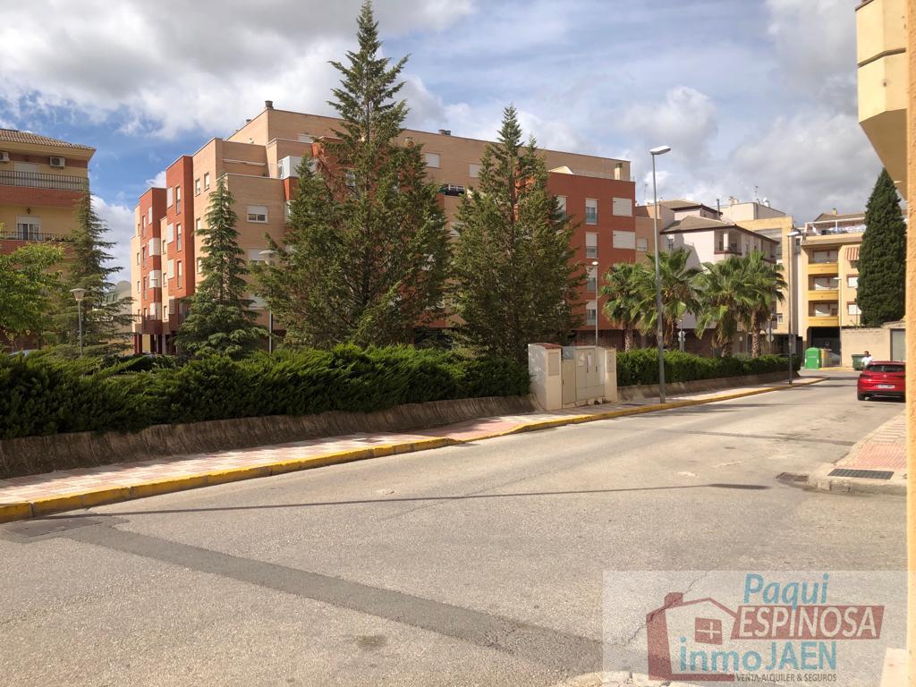 For sale of commercial in Torredonjimeno
