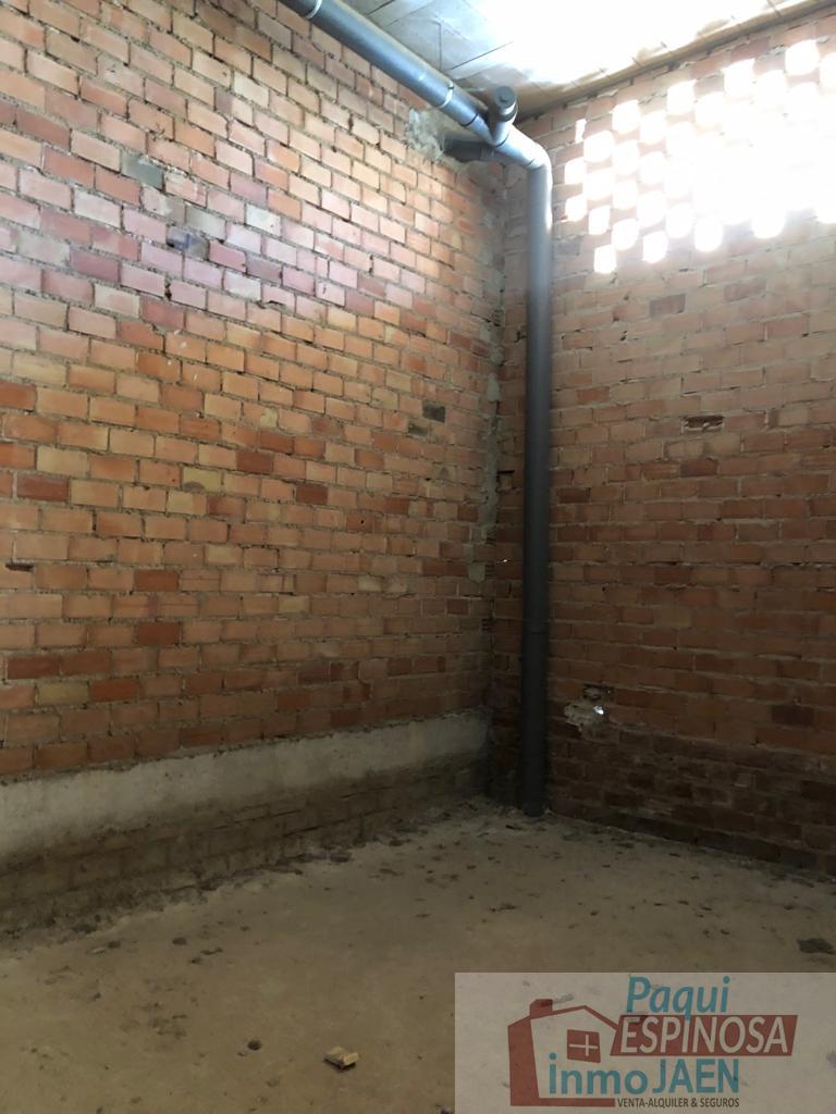 For sale of commercial in Torredonjimeno