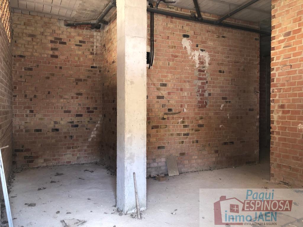 Venta de local comercial en Torredonjimeno