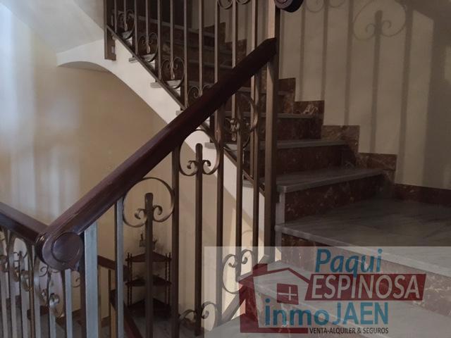 For sale of duplex in Torredonjimeno