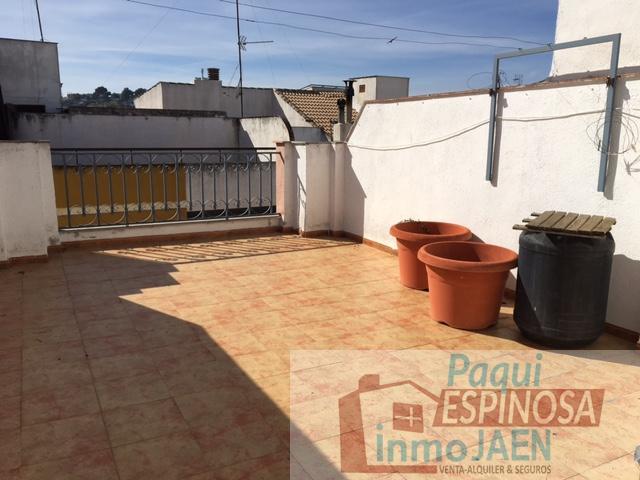 For sale of duplex in Torredonjimeno
