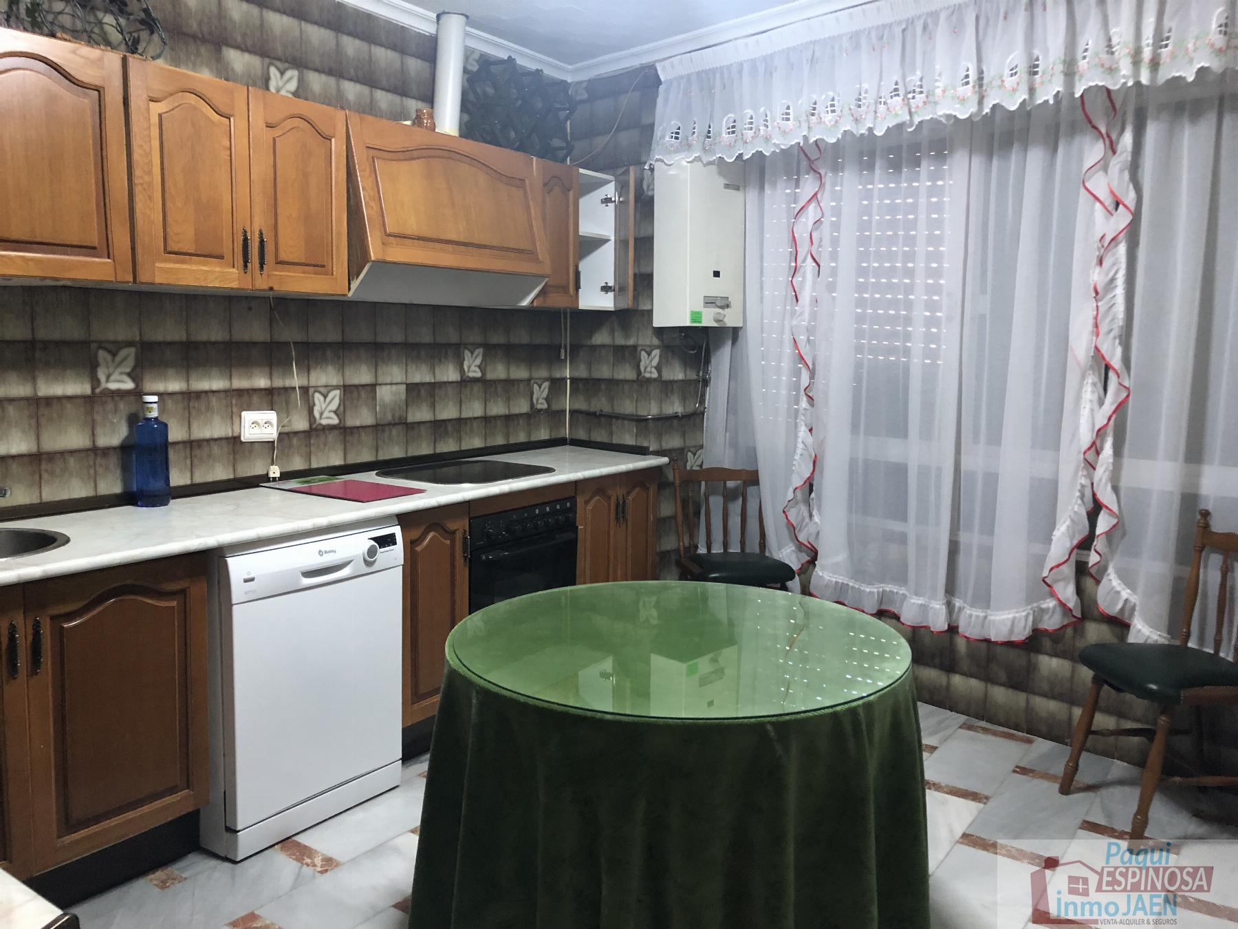 For sale of duplex in Torredonjimeno