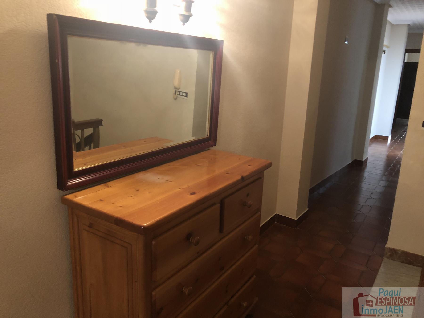 For sale of duplex in Torredonjimeno