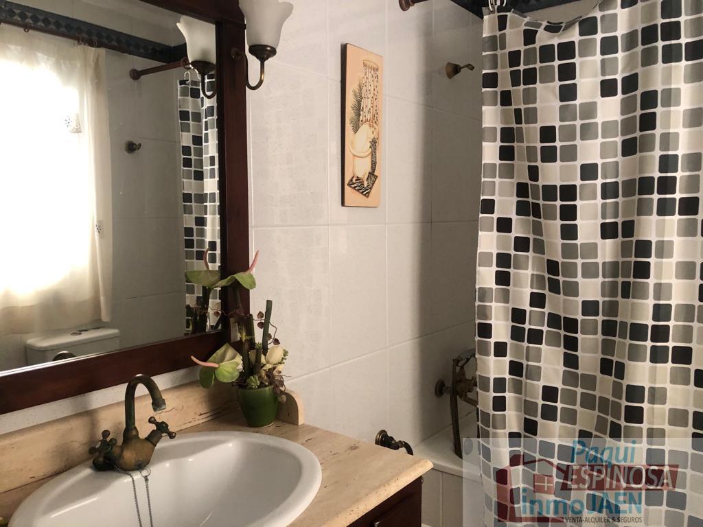 For sale of flat in Torredonjimeno