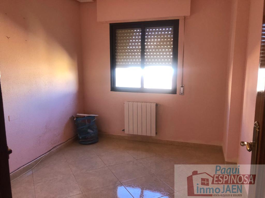 For sale of flat in Torredonjimeno