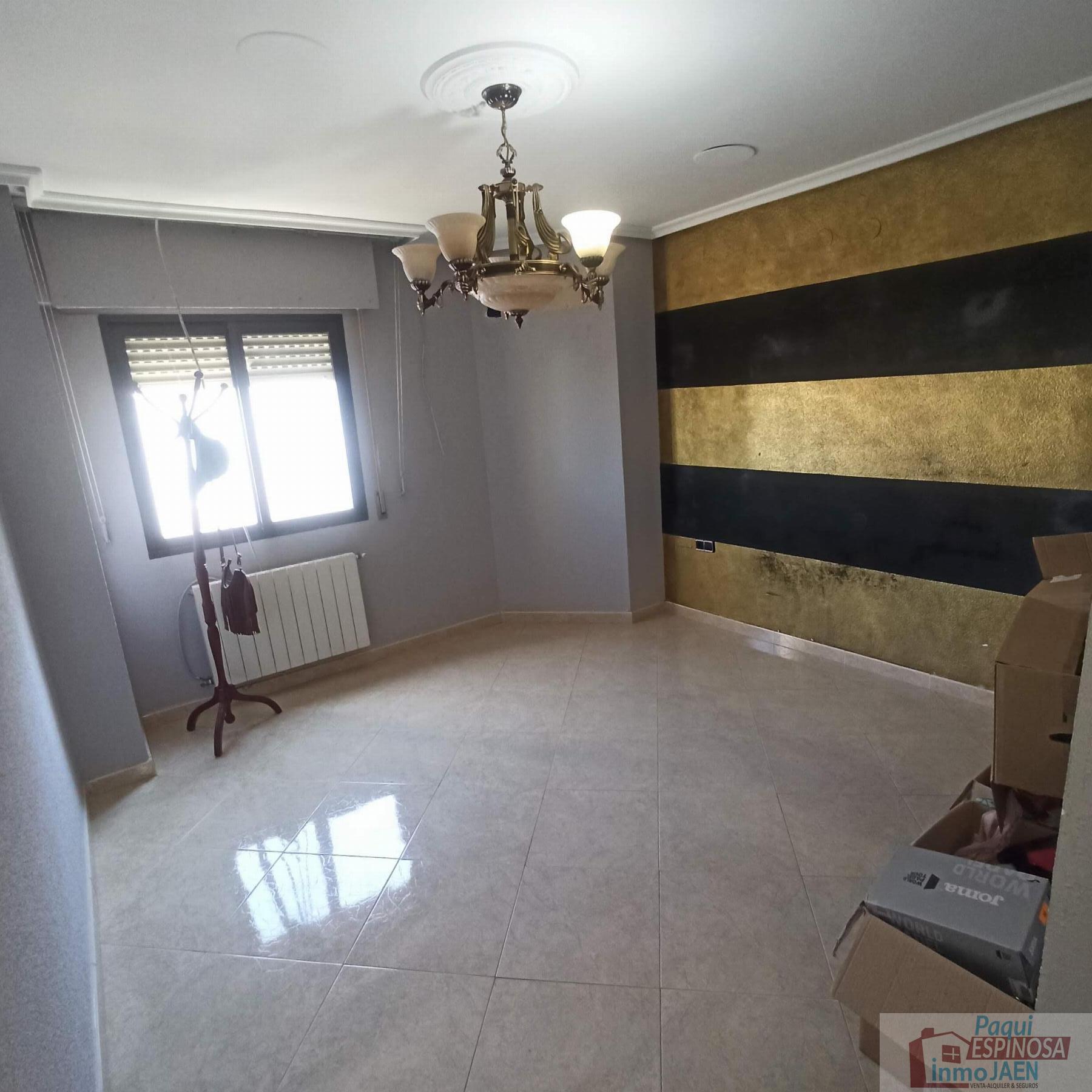 For sale of flat in Torredonjimeno