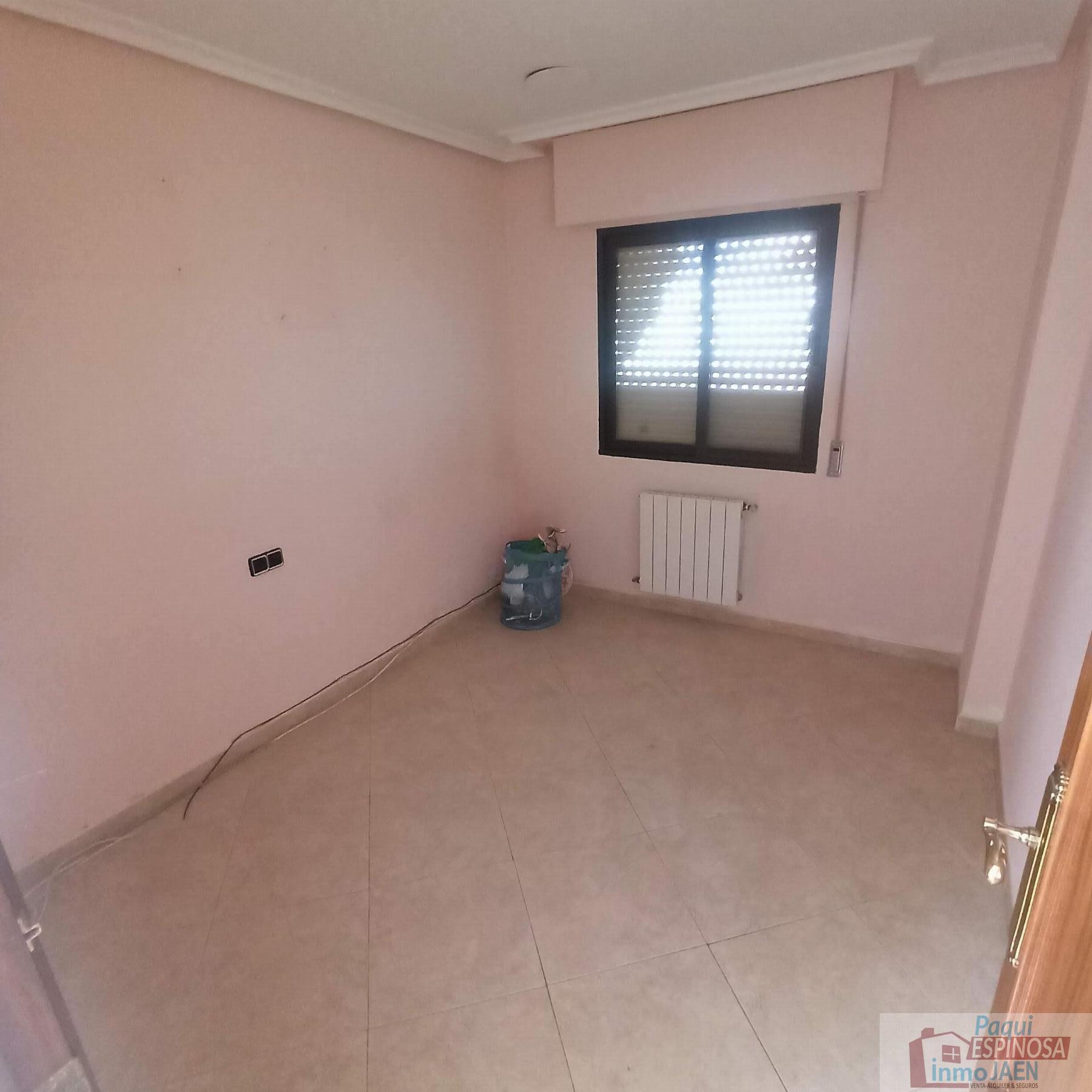 For sale of flat in Torredonjimeno