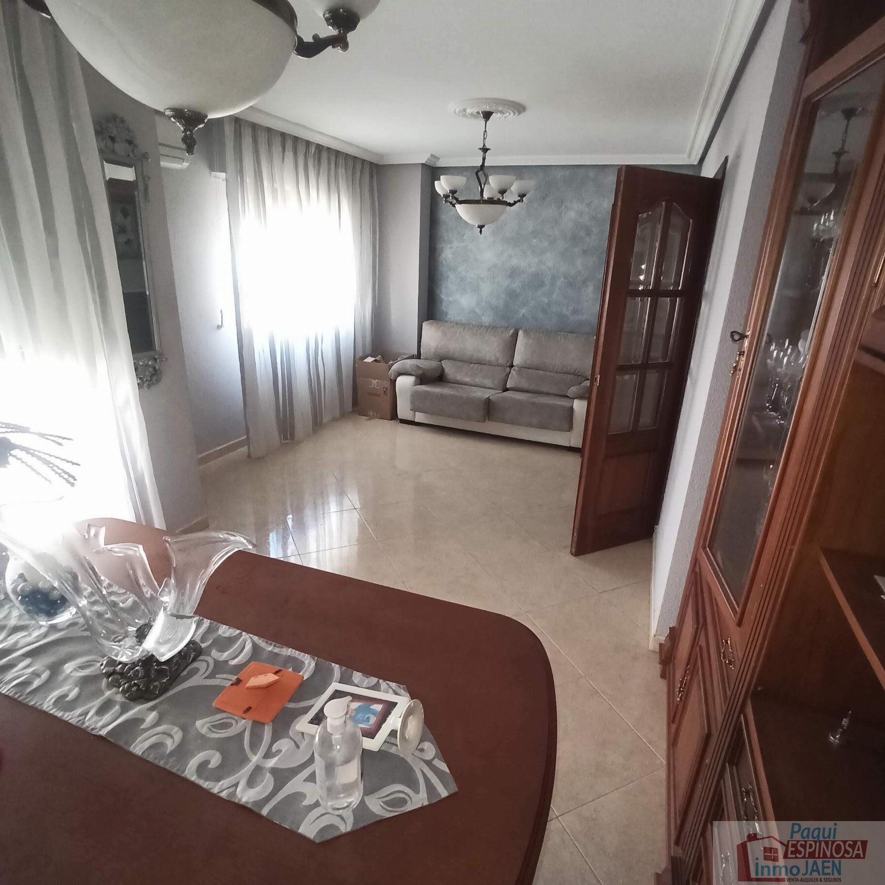 For sale of flat in Torredonjimeno