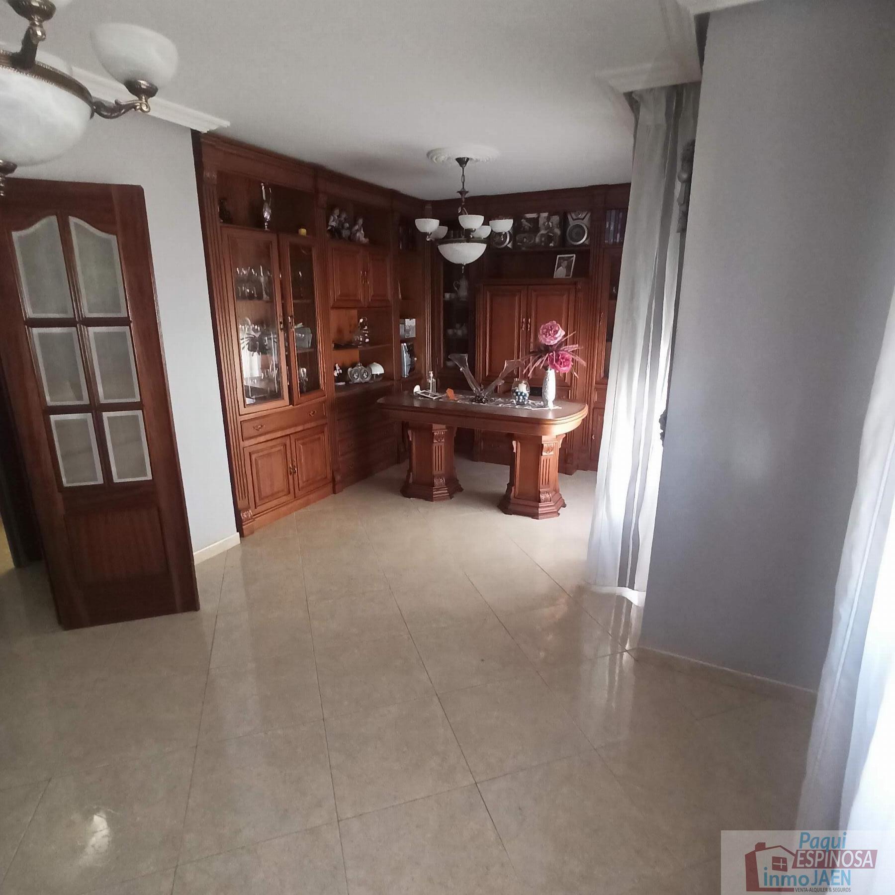 For sale of flat in Torredonjimeno