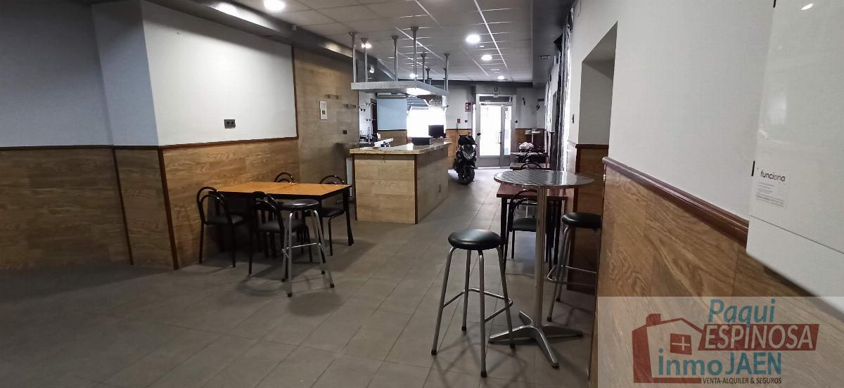 For sale of commercial in Torredonjimeno