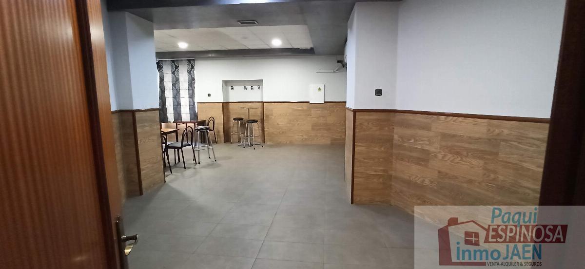 For sale of commercial in Torredonjimeno