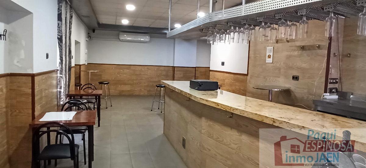 For sale of commercial in Torredonjimeno