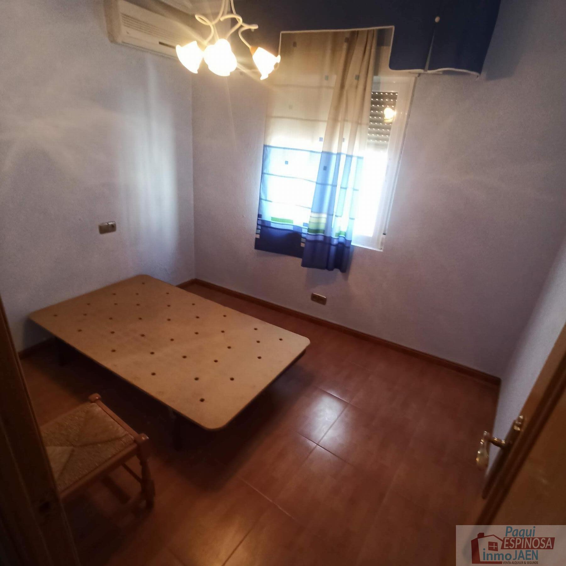 Venta de piso en Torredonjimeno