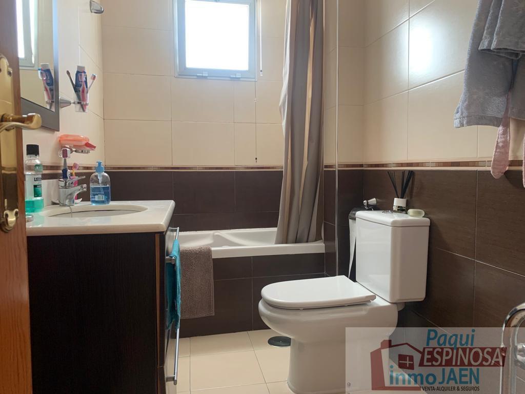 For sale of flat in Torredonjimeno