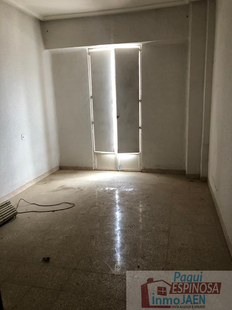 For sale of flat in Torredonjimeno
