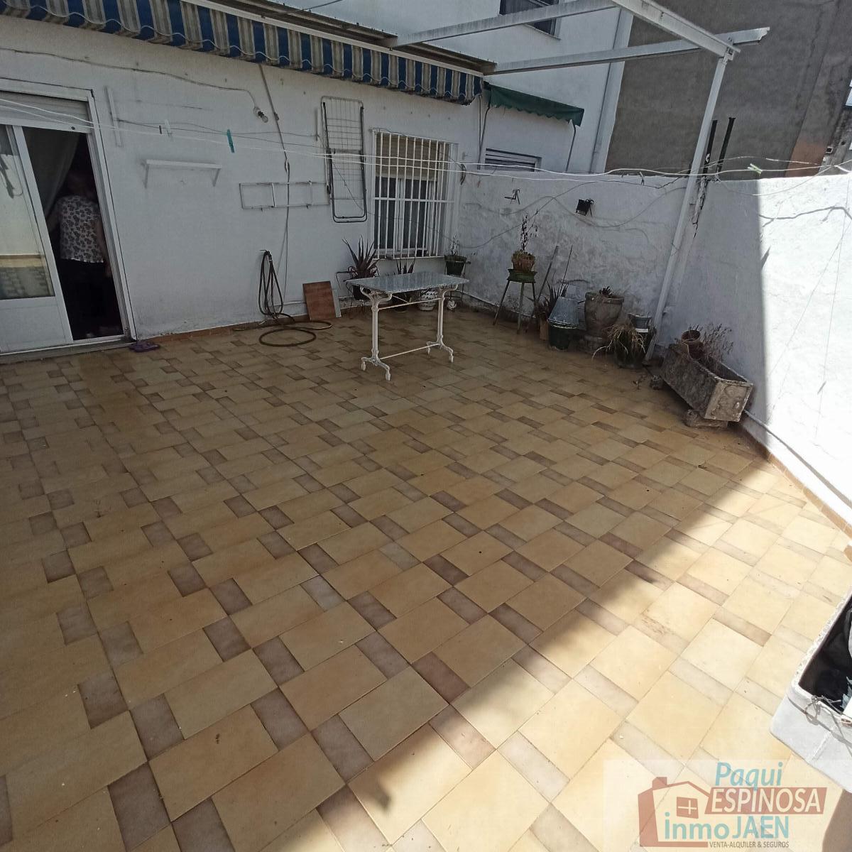 For sale of flat in Torredonjimeno