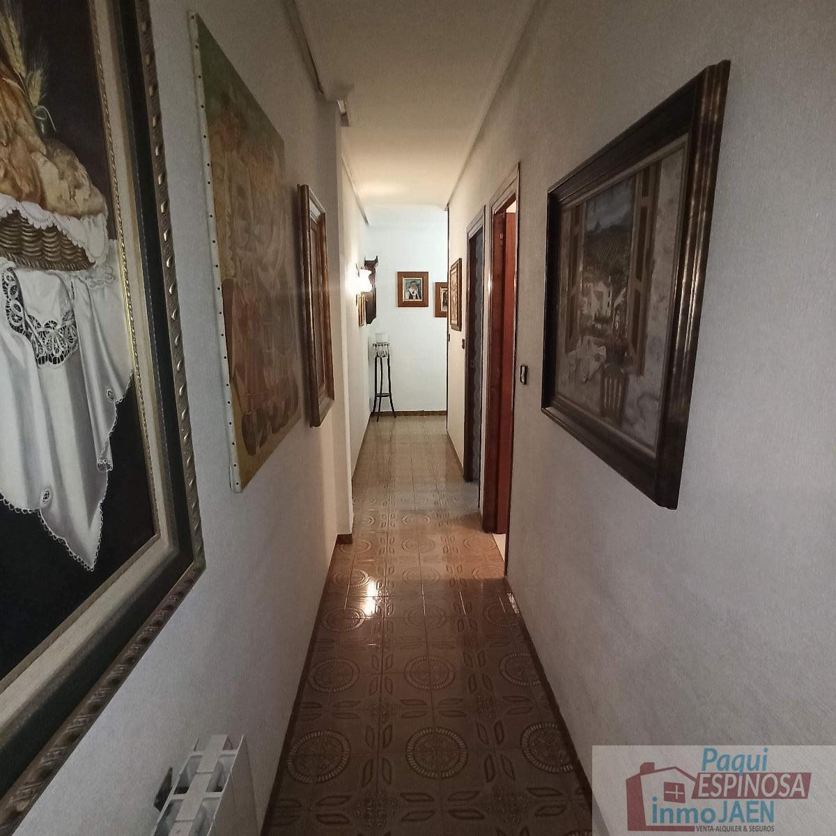 For sale of flat in Torredonjimeno