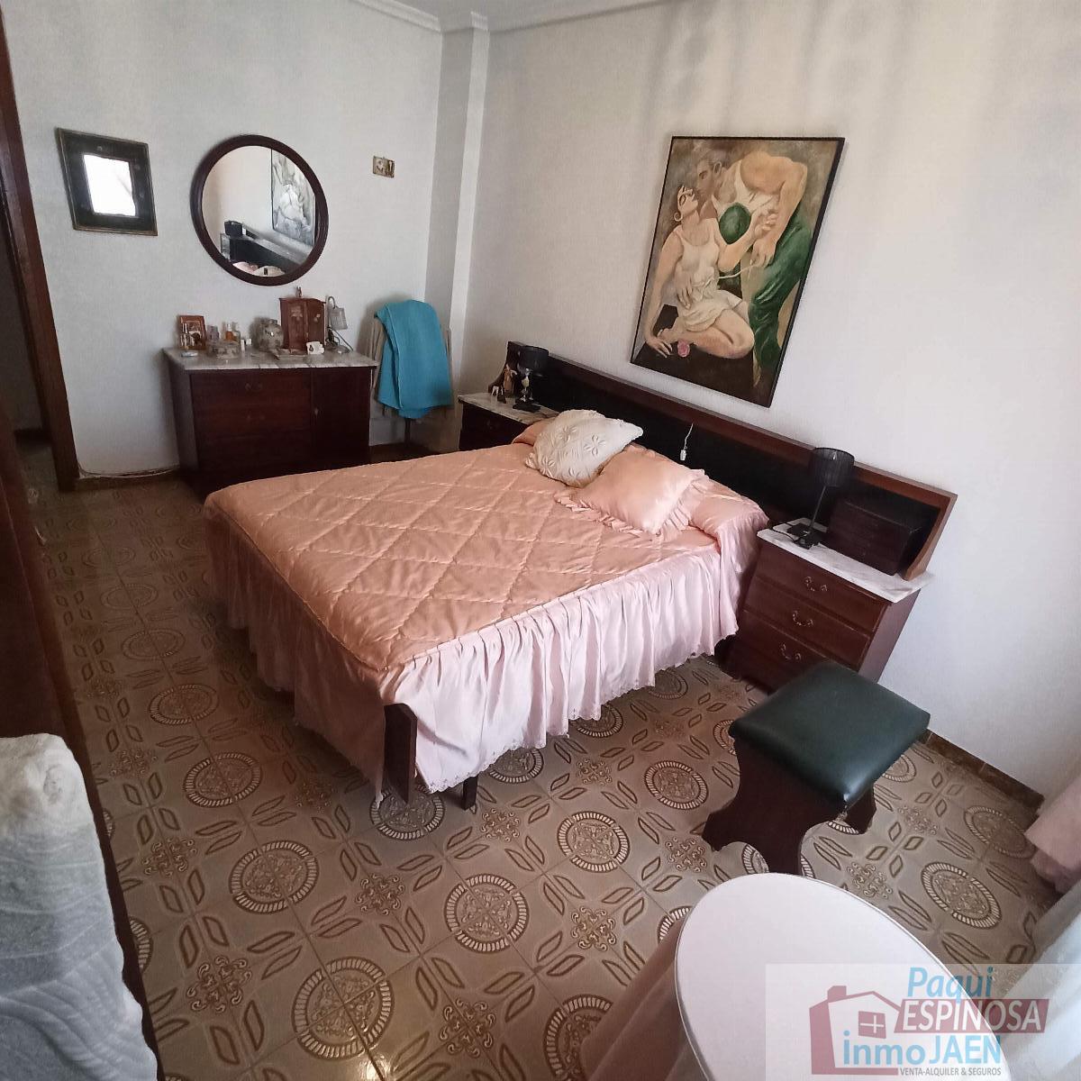For sale of flat in Torredonjimeno