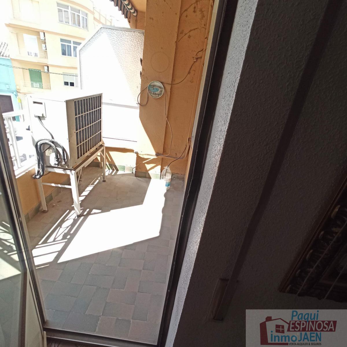 For sale of flat in Torredonjimeno