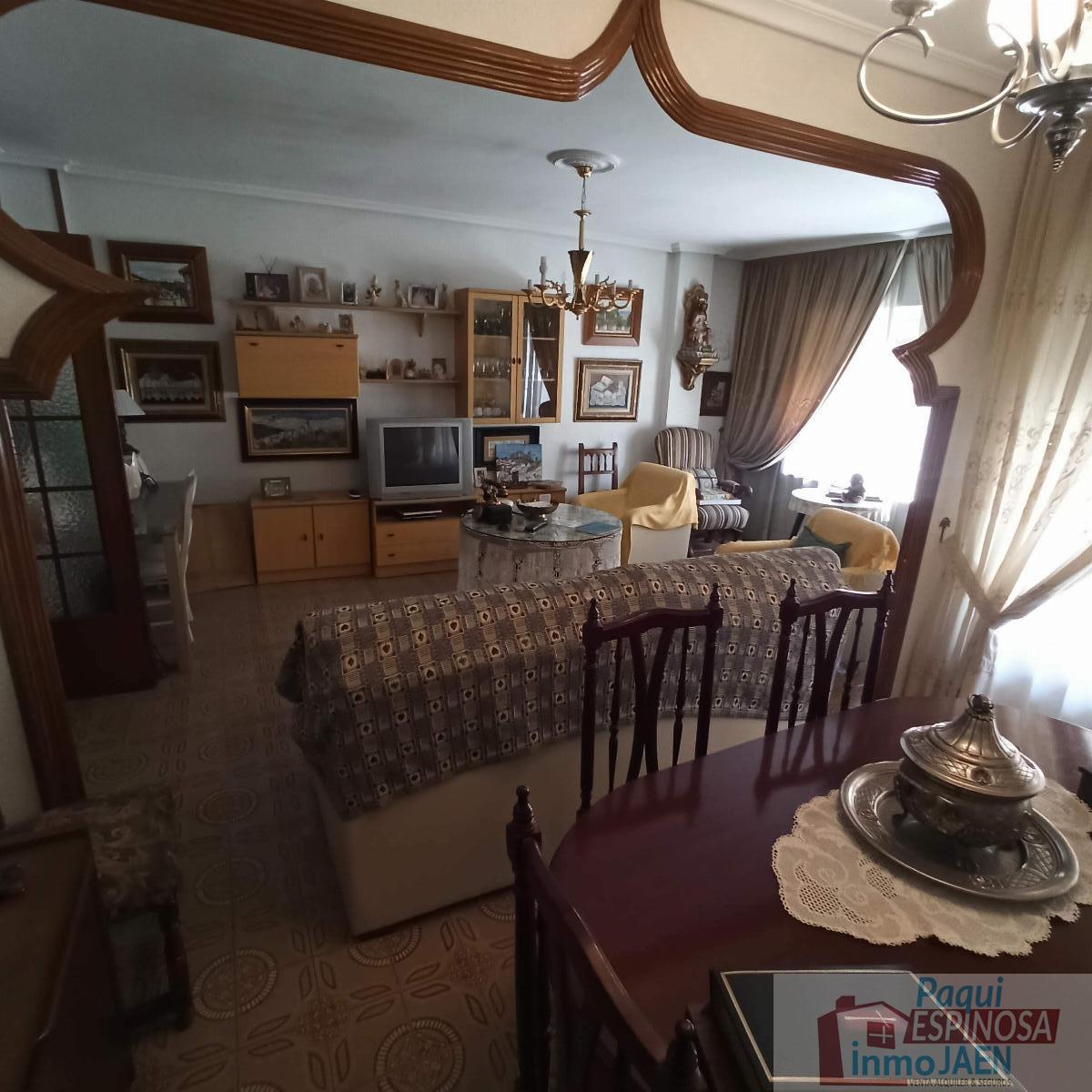For sale of flat in Torredonjimeno