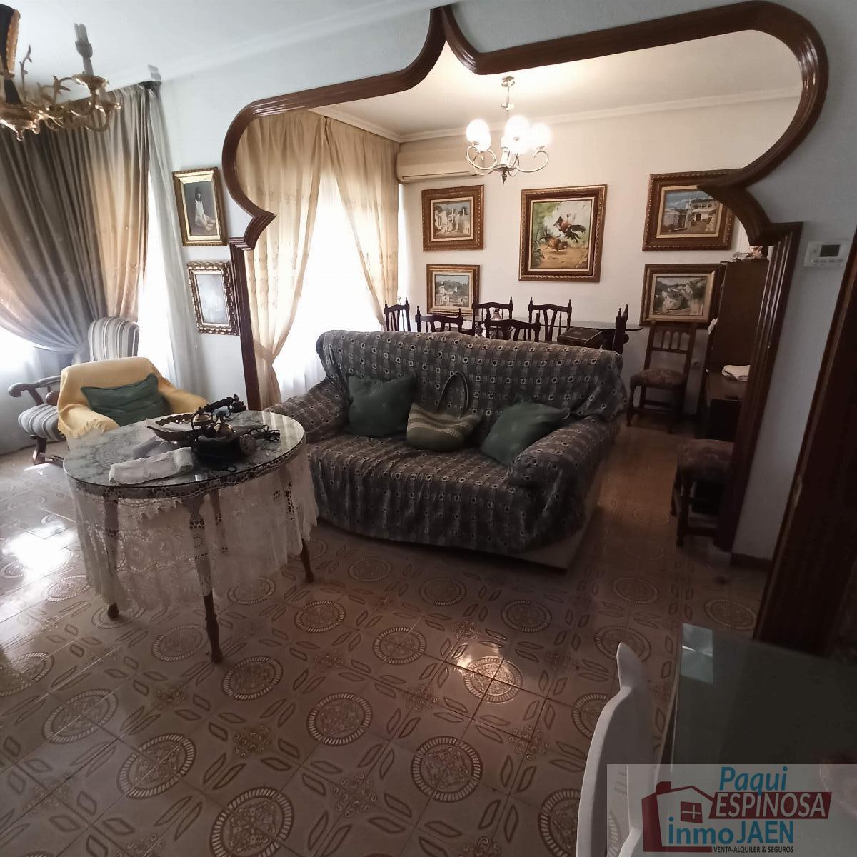 For sale of flat in Torredonjimeno
