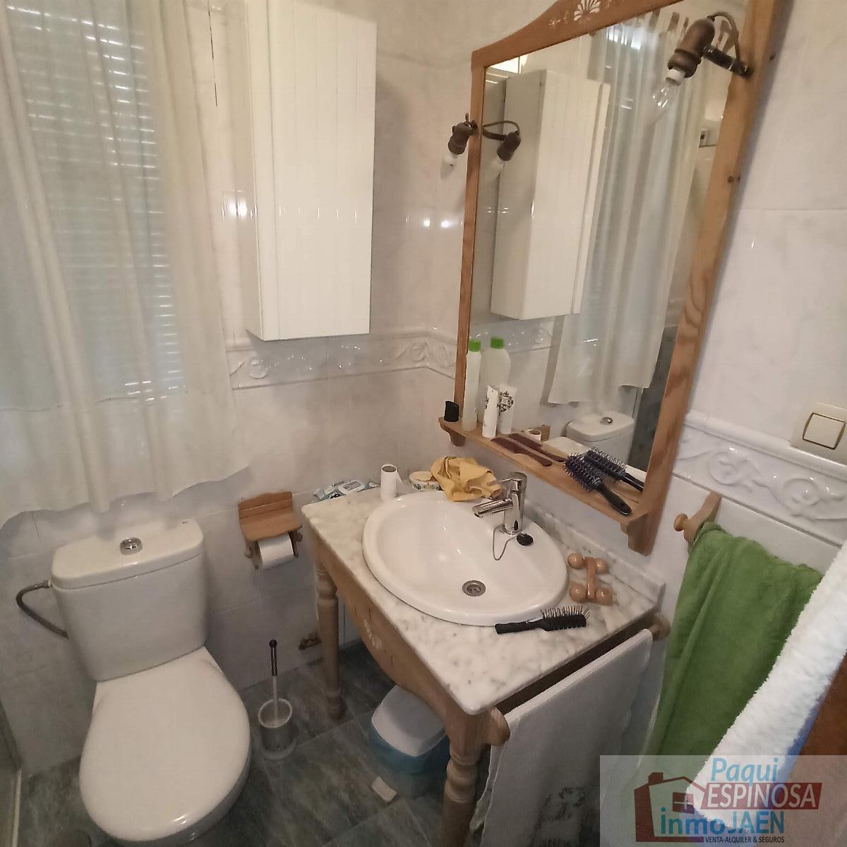 For sale of flat in Torredonjimeno