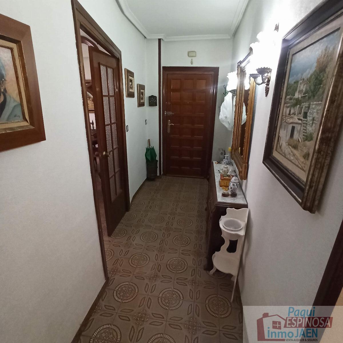 For sale of flat in Torredonjimeno