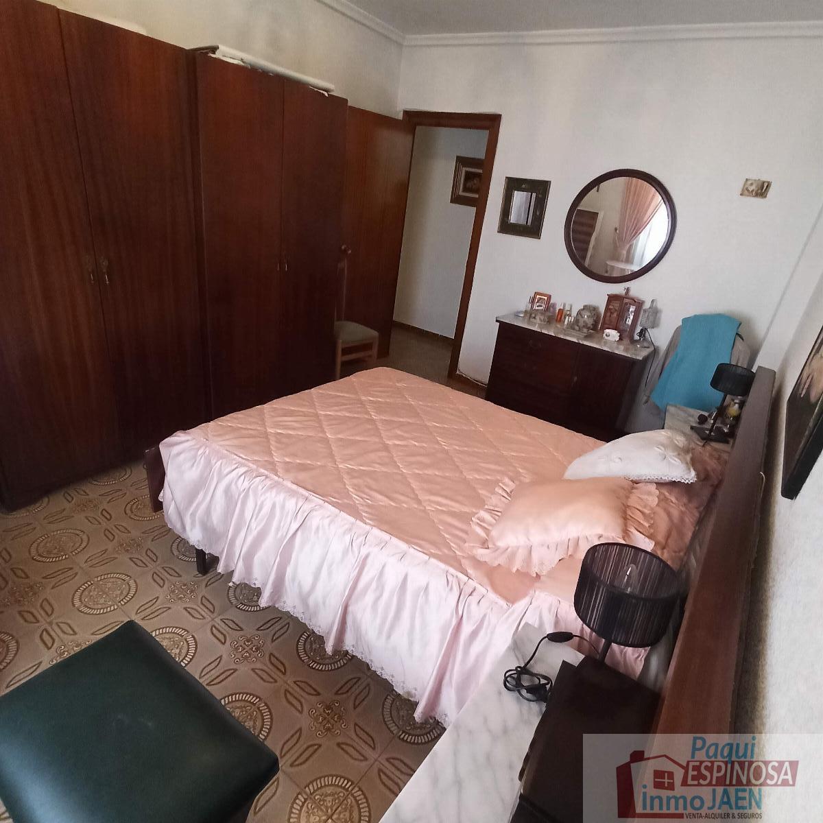 For sale of flat in Torredonjimeno
