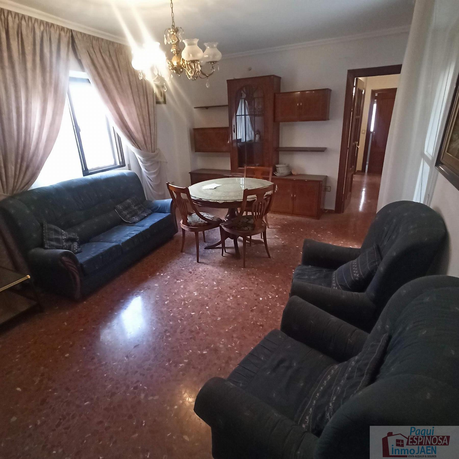 Venta de piso en Torredonjimeno